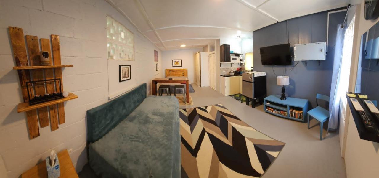 基督教堂市Gloria'S Mini Hideaway公寓 外观 照片